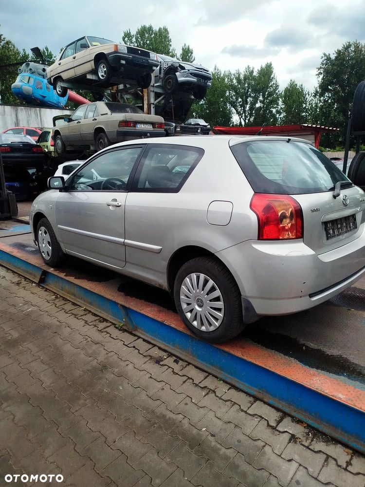 Toyota Corolla  e 12 na części. - 9