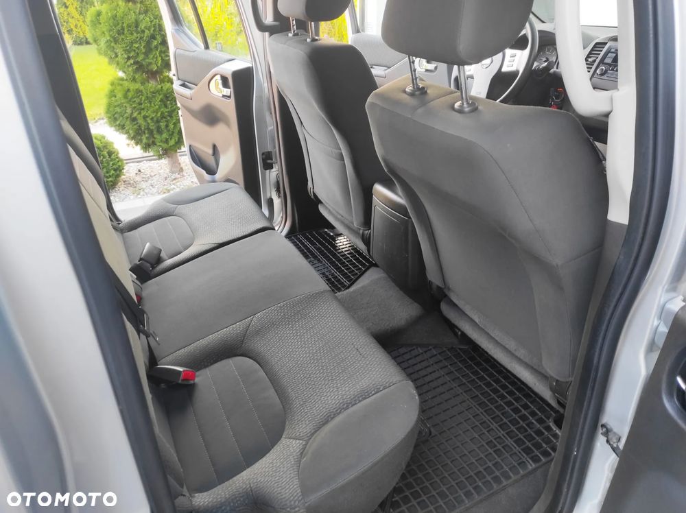 Nissan Navara 2.5 D LE - 26