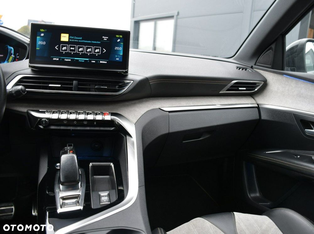 Peugeot 3008 1.6 PureTech HYbrid GT Line S&S EAT8 - 20