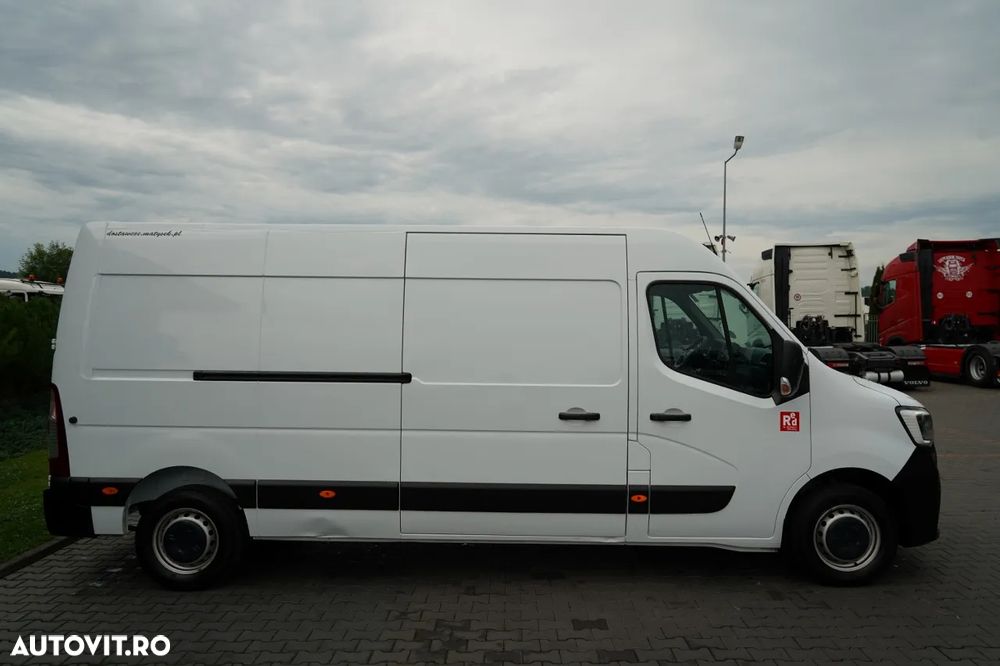 Renault MASTER / BLAZER / PANEL / 2023 - 8