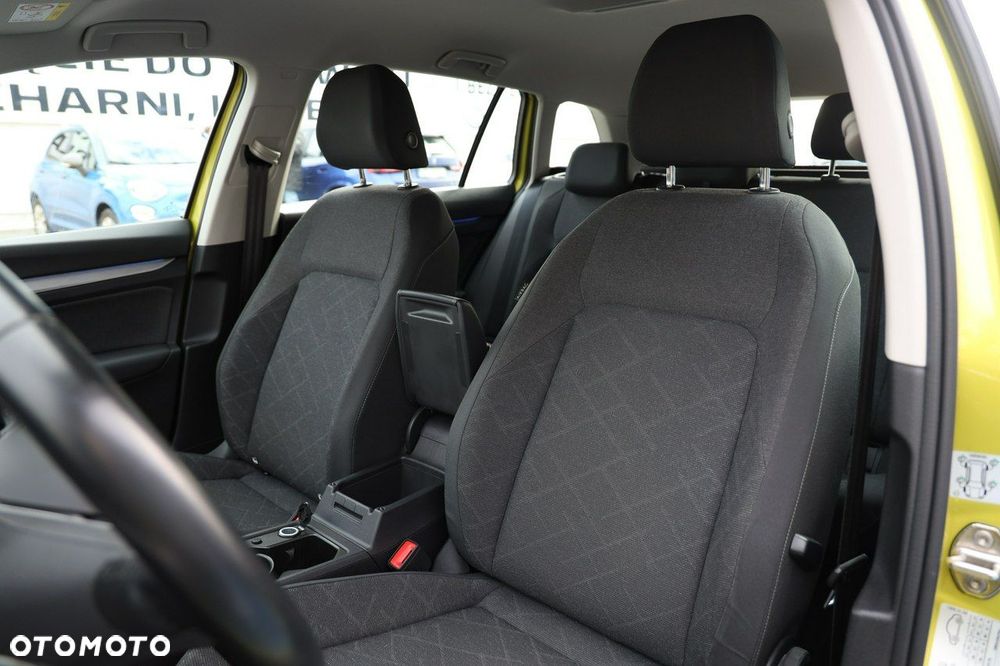 Volkswagen Golf - 12