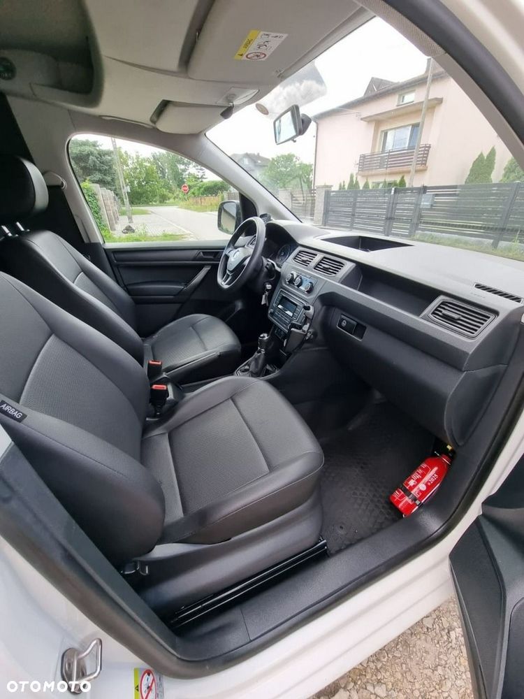 Volkswagen Caddy - 10