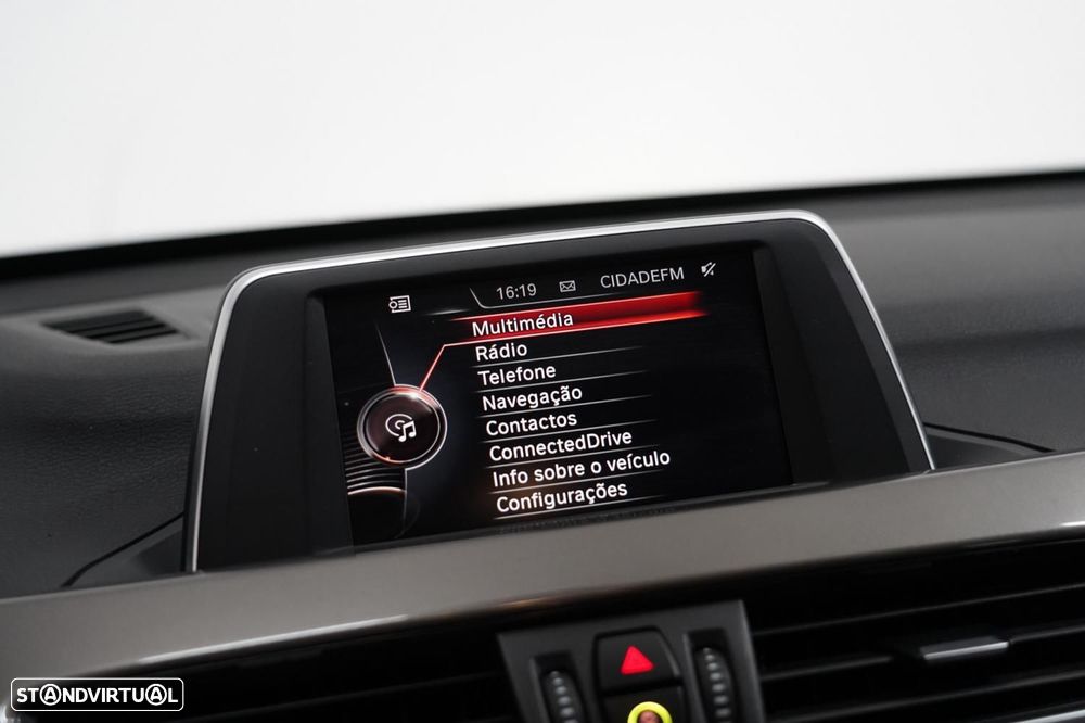 BMW X1 18 d sDrive Auto - 10
