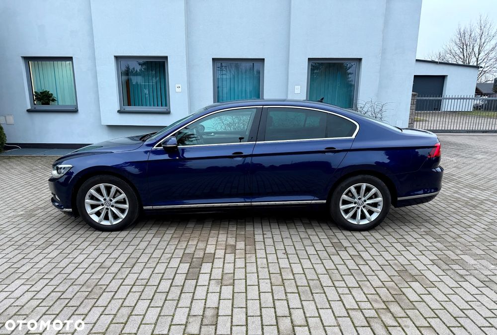 Volkswagen Passat 1.5 TSI EVO Highline DSG - 1