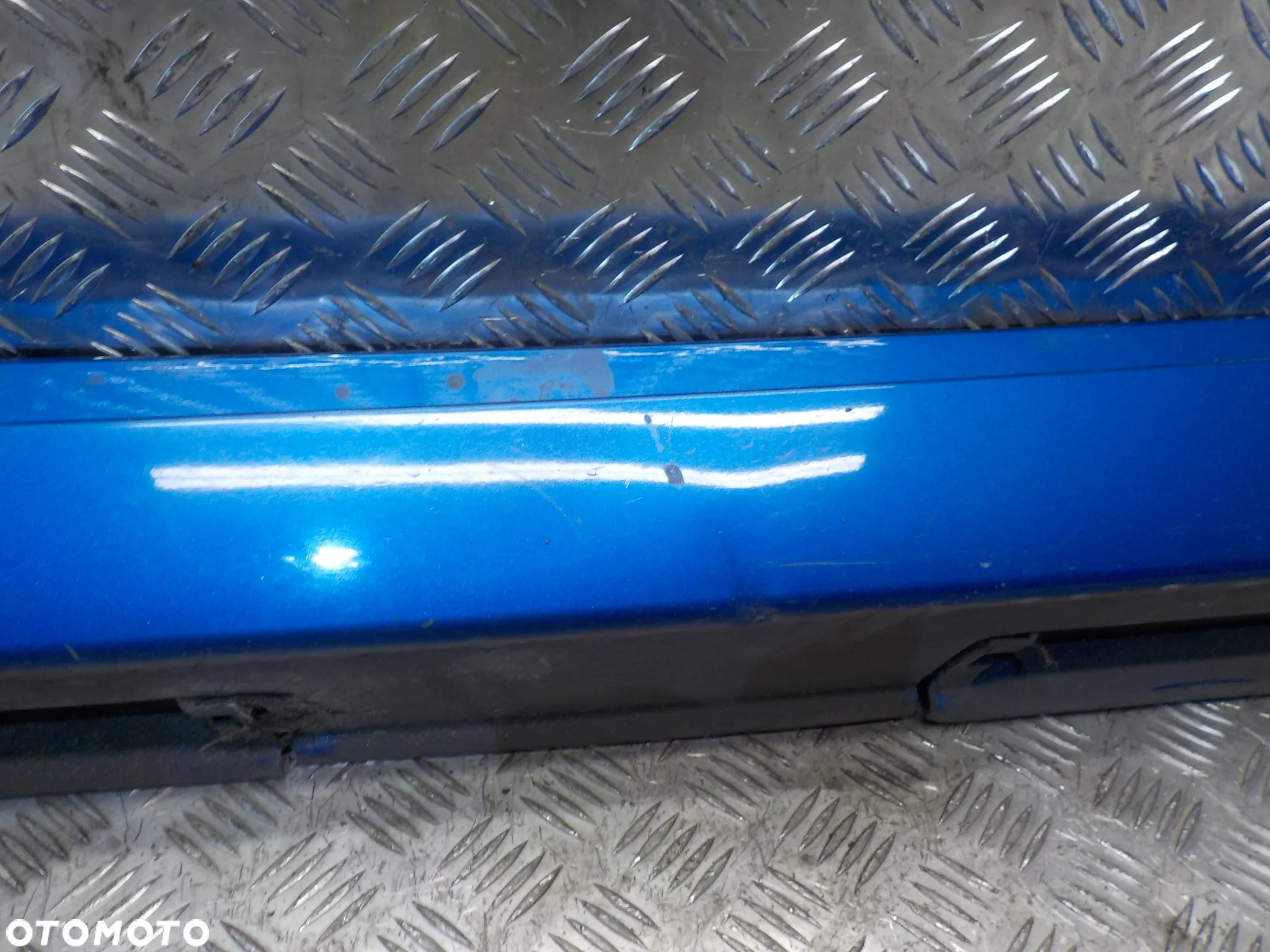 TOYOTA VERSO LIFT LISTWA PROGOWA LEWA 8T7 - 3