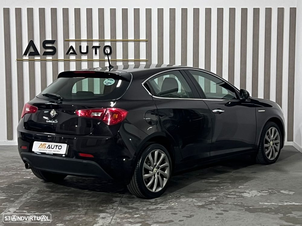 Alfa Romeo Giulietta 1.6 JTDm Exclusive - 7