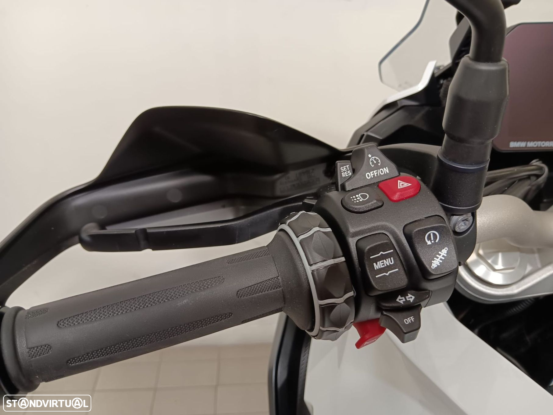 BMW F 900 XR 900XR - 7