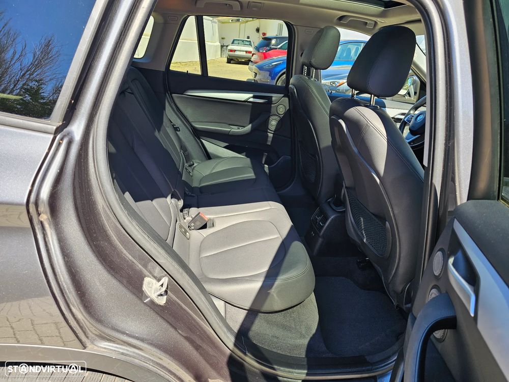 BMW X1 25 e xDrive Corporate Edition - 15