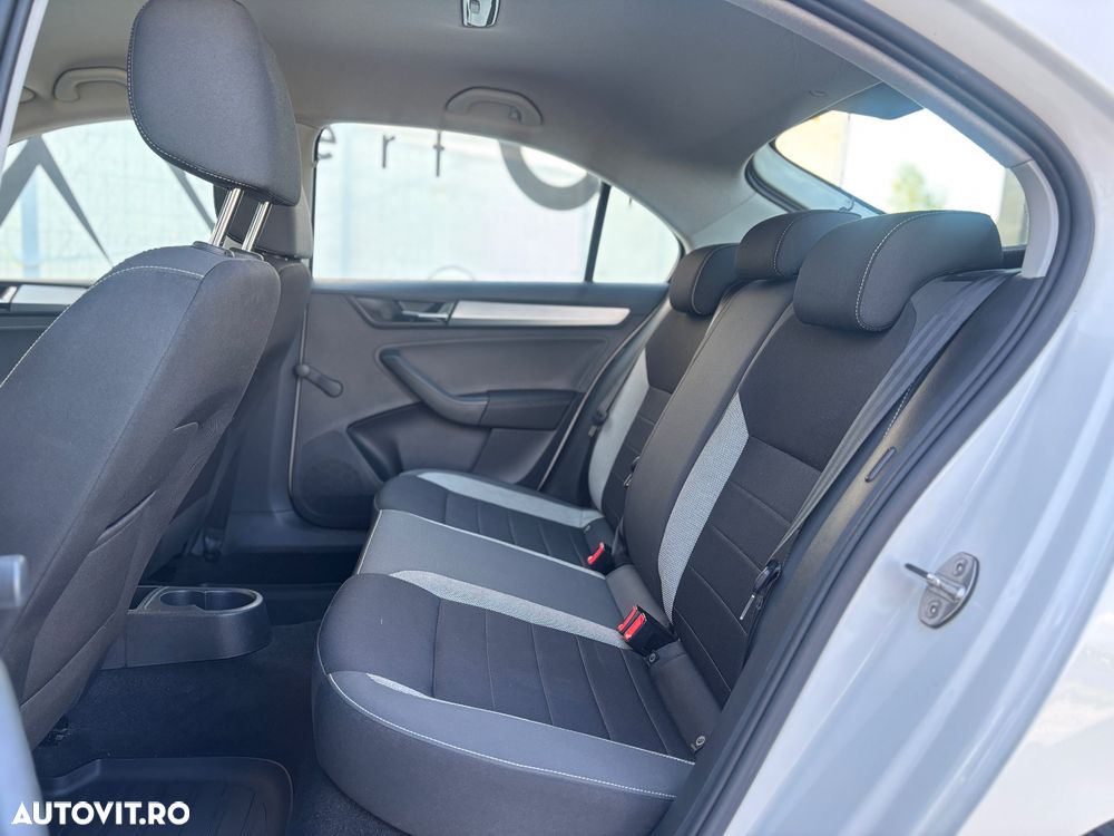 Skoda RAPID 1.0 TSI Style - 9