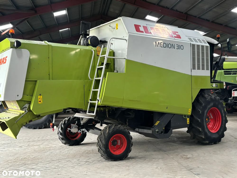 Claas Medion 310 - 15