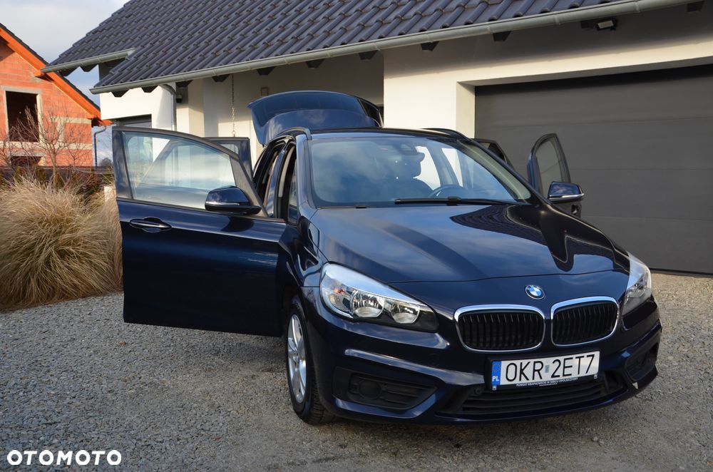 BMW Seria 2 218d - 13