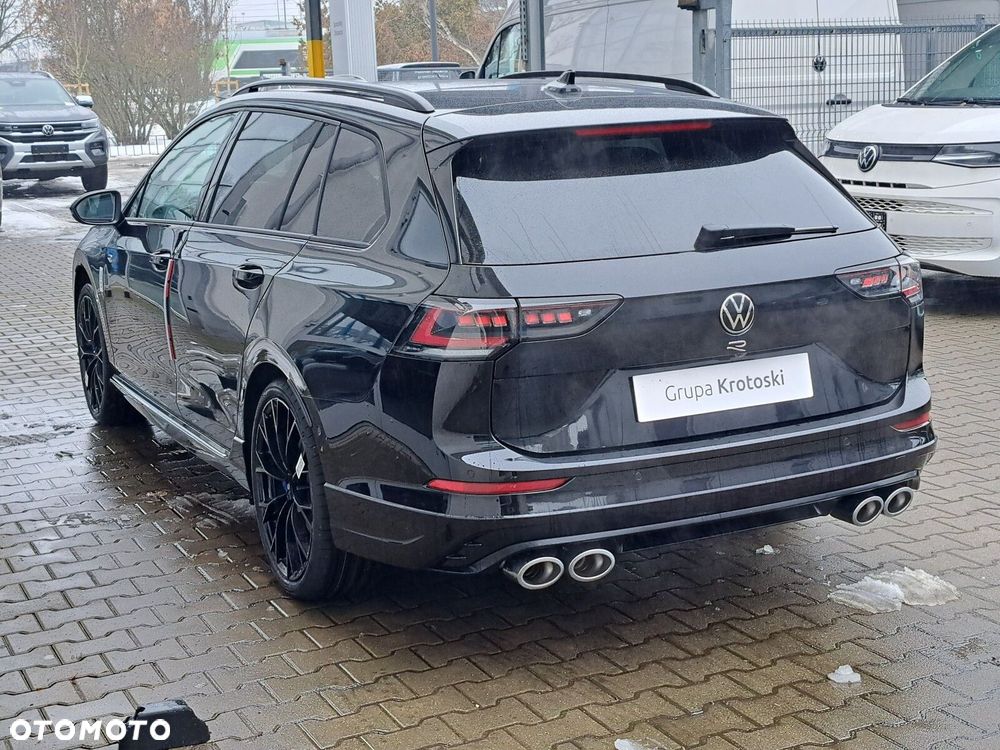 Volkswagen Golf - 6