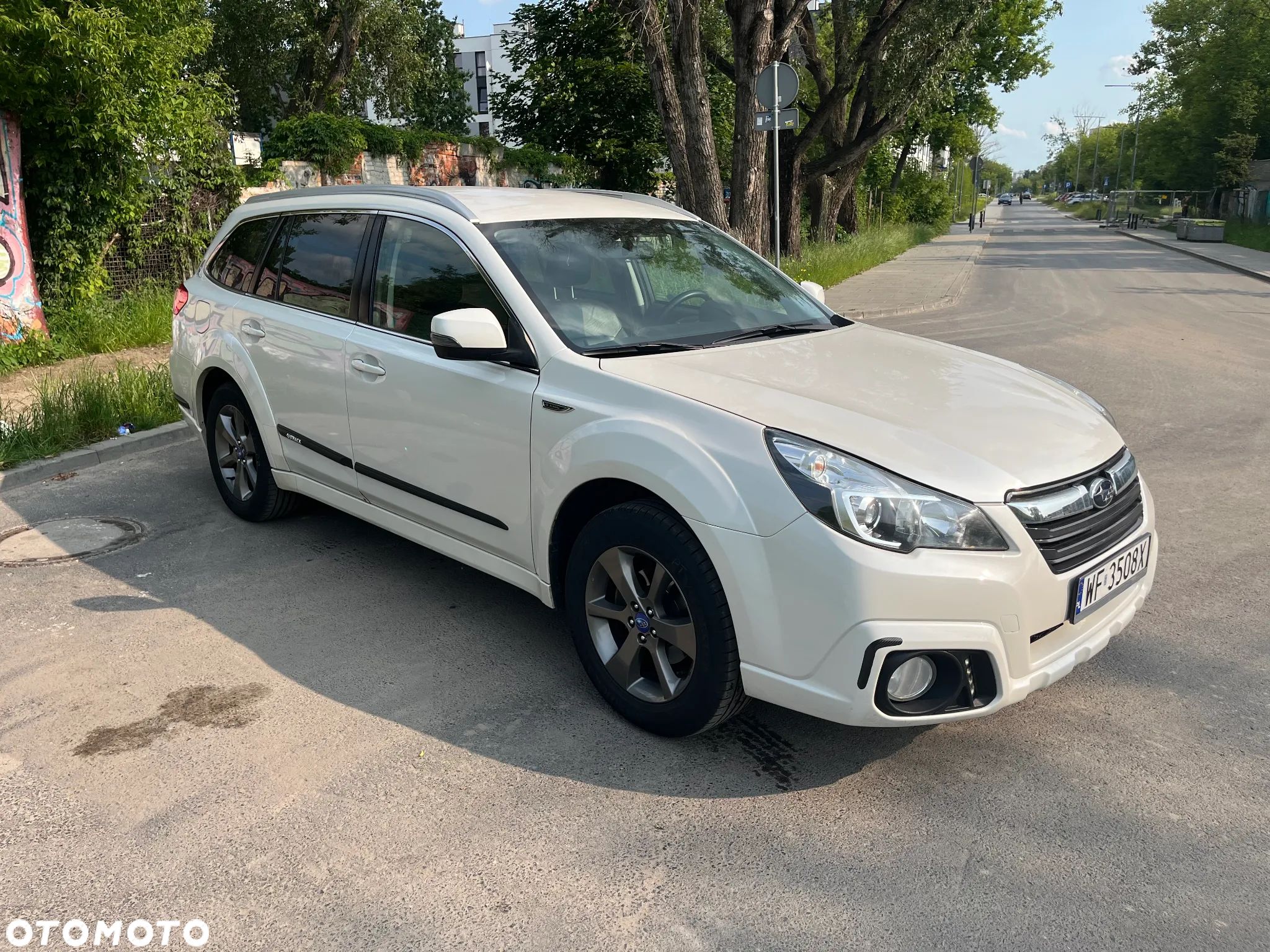 Subaru Outback - 1