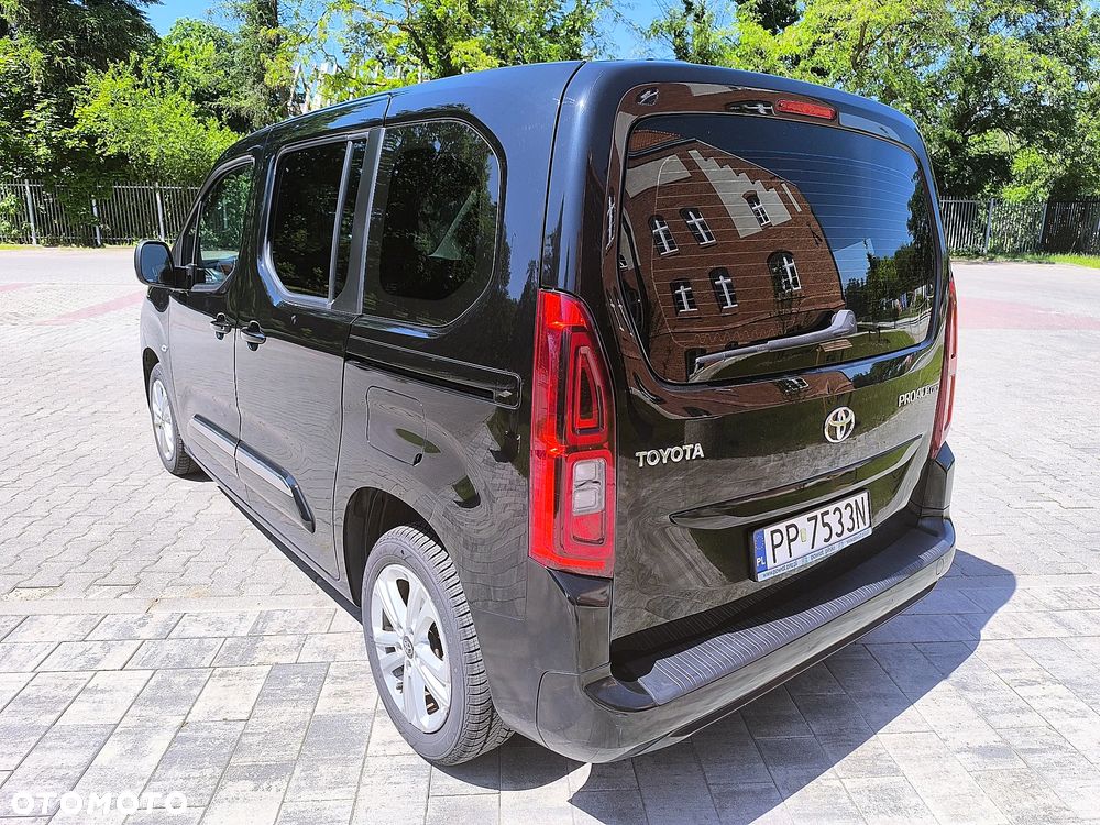 Toyota Proace City Verso 1.5 D-4D Family - 4