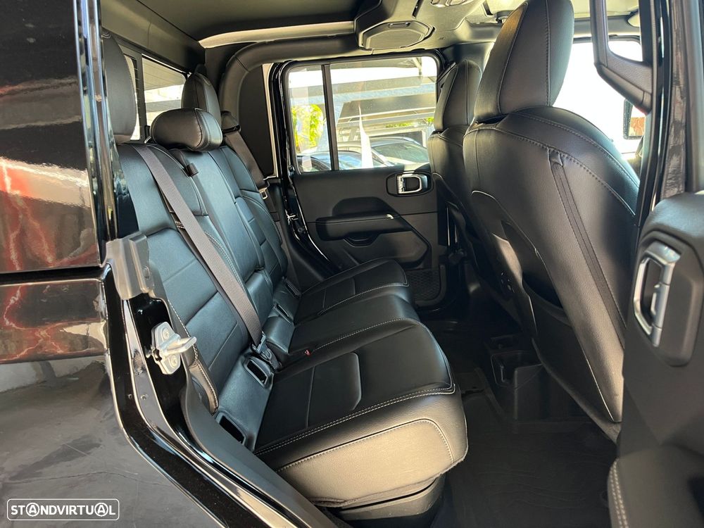 Jeep Gladiator 3.0 CRD Overland AT8 - 54