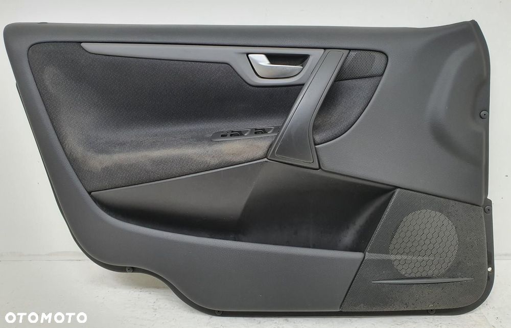 TAPICERKA BOCZEK DRZWI LEWY PRZÓD VOLVO V70 II 39990260 EUROPA - 1