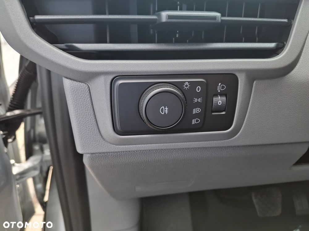 Volkswagen Transporter - 30