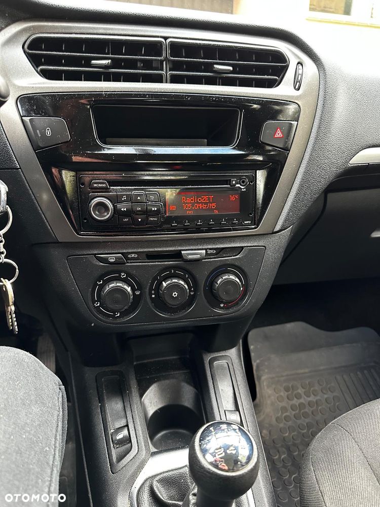 Peugeot 301 - 12