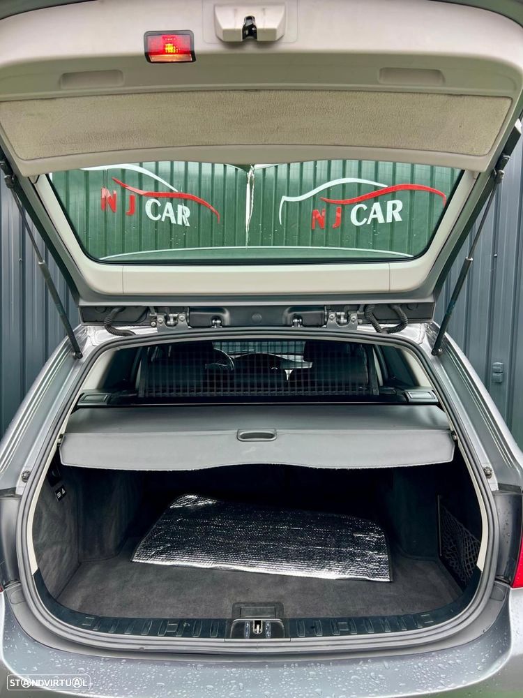 BMW 318 d Touring Navigation Sport - 6