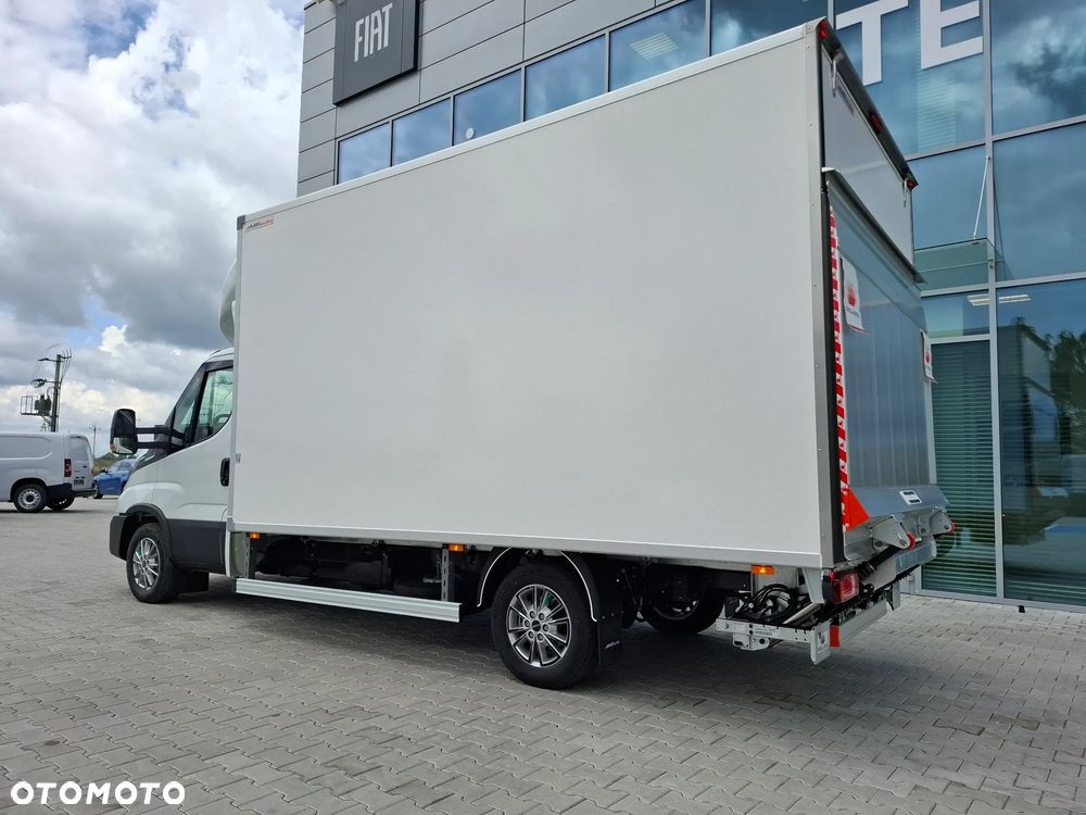 Iveco Z WINDĄ W SUPER CENIE CZEKA NA CIEBIE!!!!!!!!!!!!!! TWÓJ MOCNY PARTNER W BIZNESIE - 13