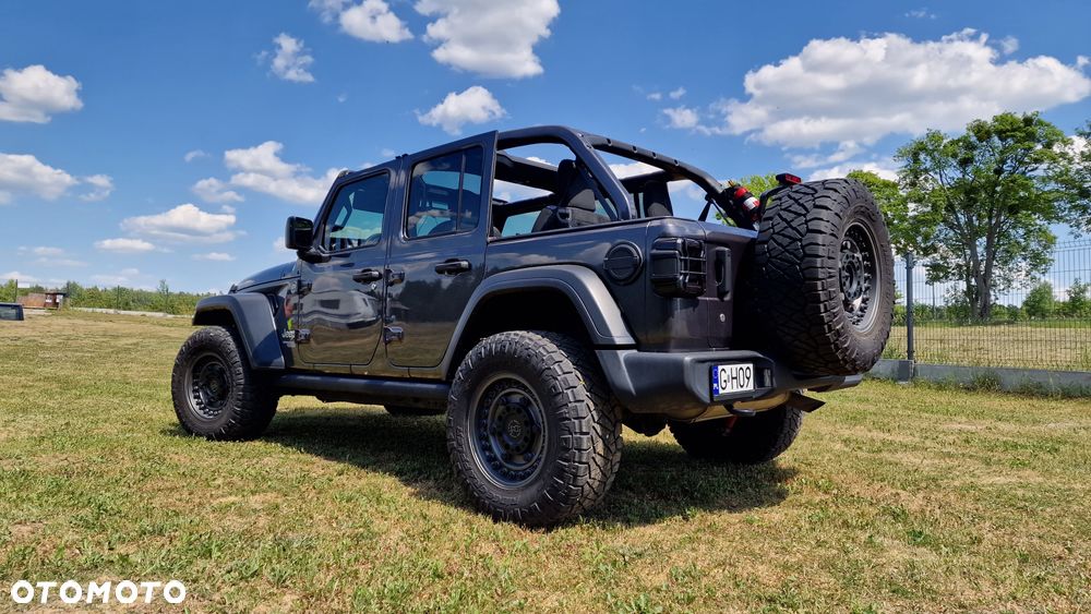 Jeep Wrangler - 13