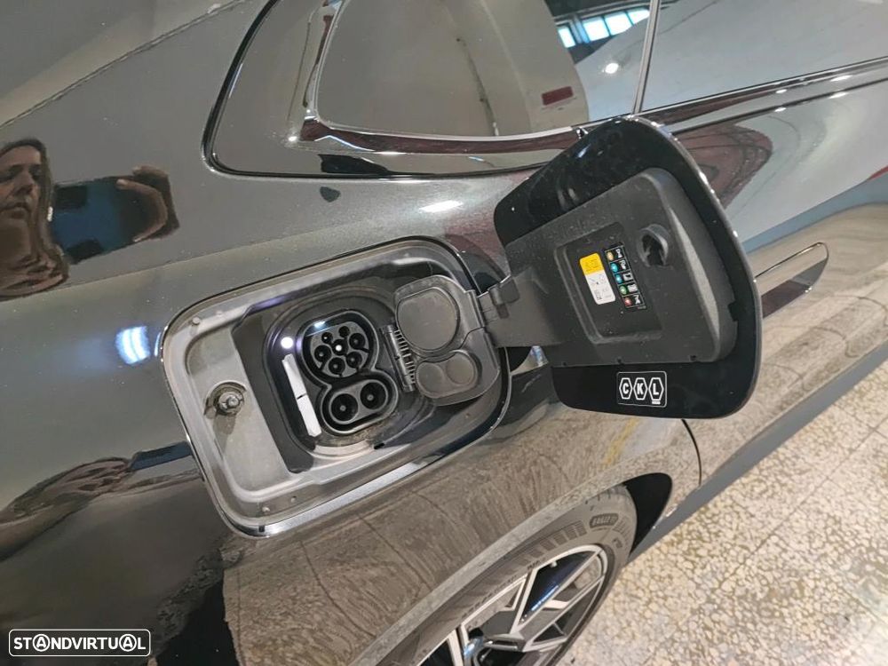 BMW i4 eDrive40 Desportiva M - 11