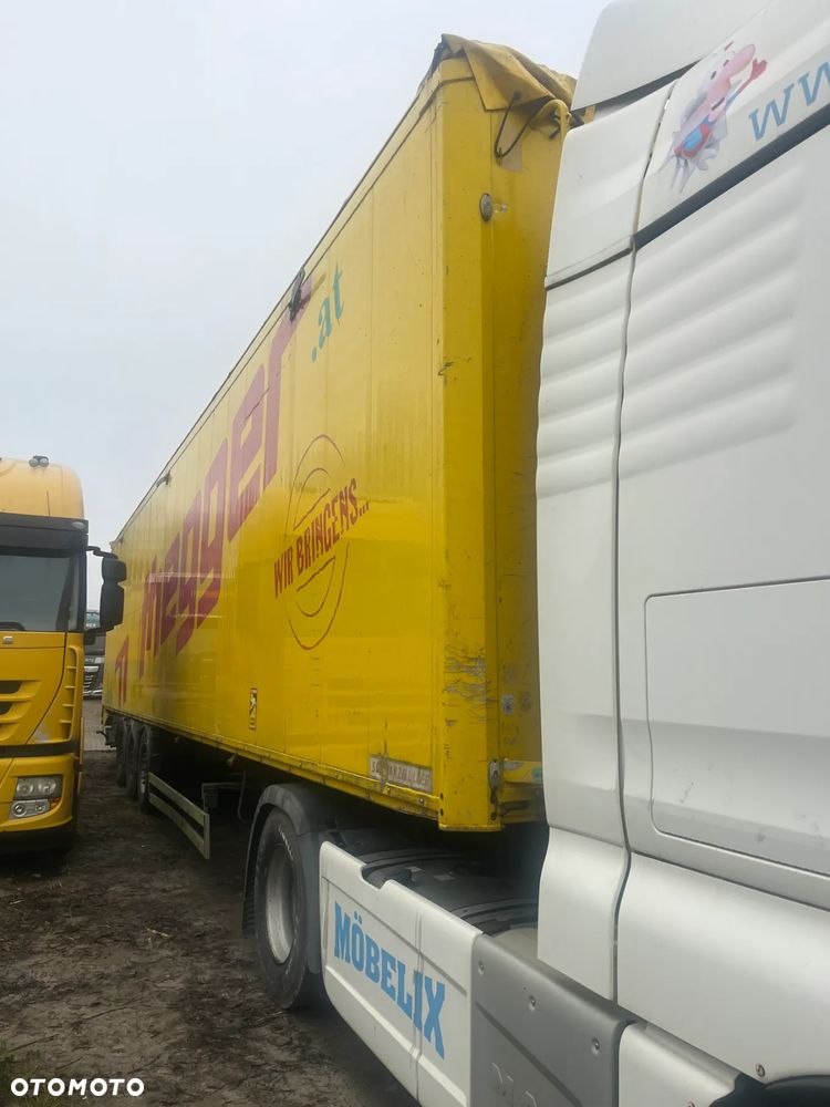 Schwarzmuller podłoga - 3