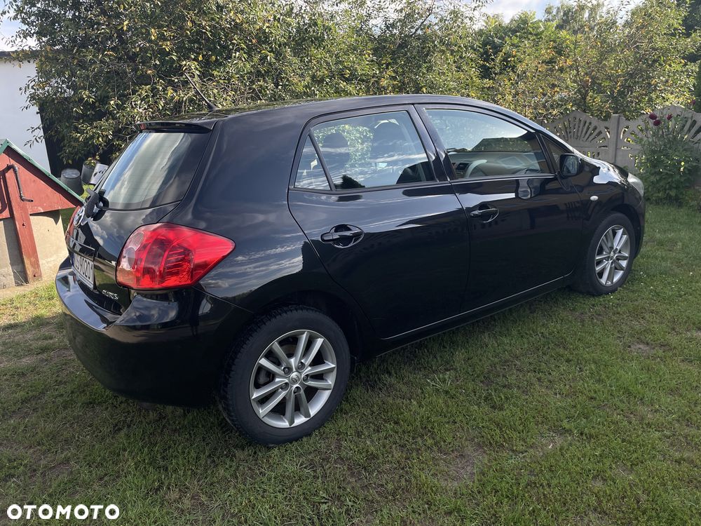 Toyota Auris - 5