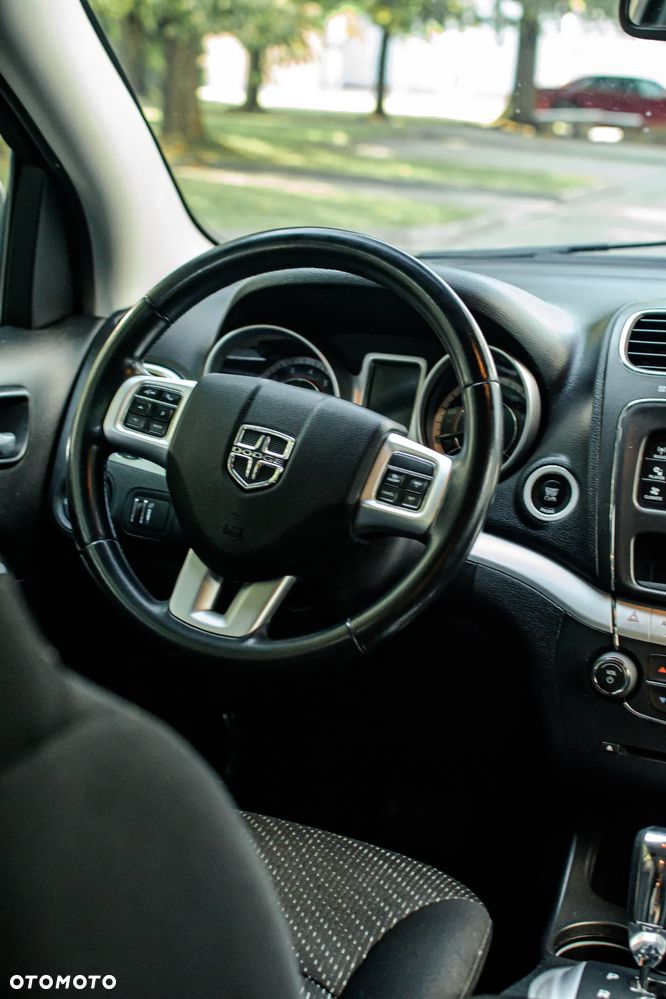 Dodge Journey - 8