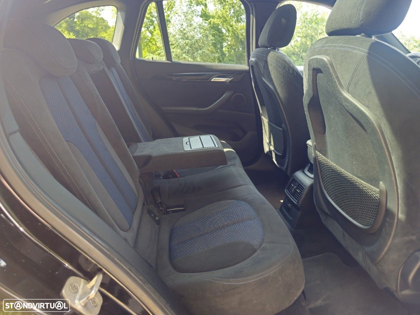 BMW X1 25 d xDrive Pack M - 36