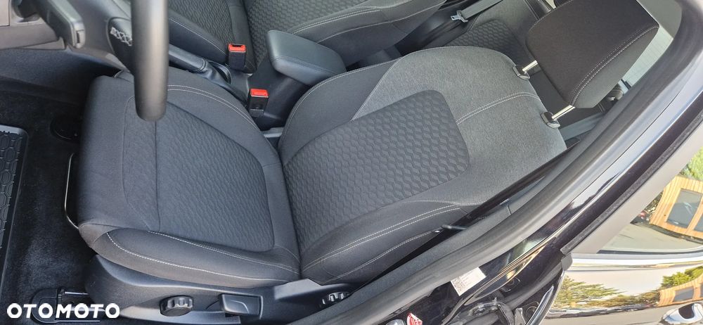 Ford Fiesta 1.0 EcoBoost Hybrid S&S TITANIUM - 8