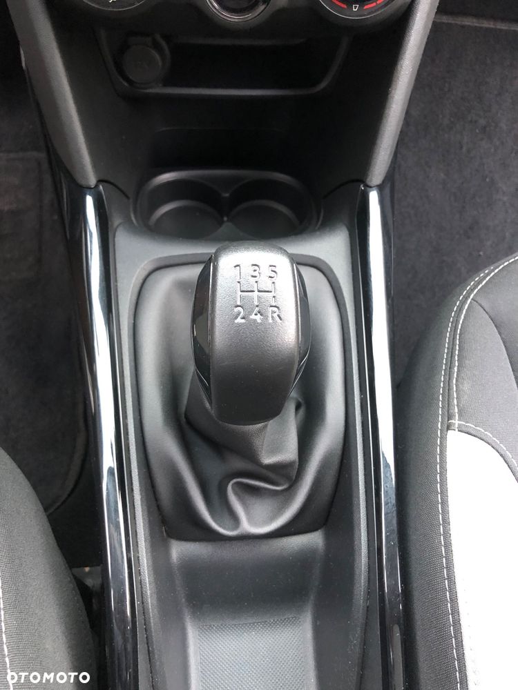 Peugeot 2008 82 VTI Acess - 17