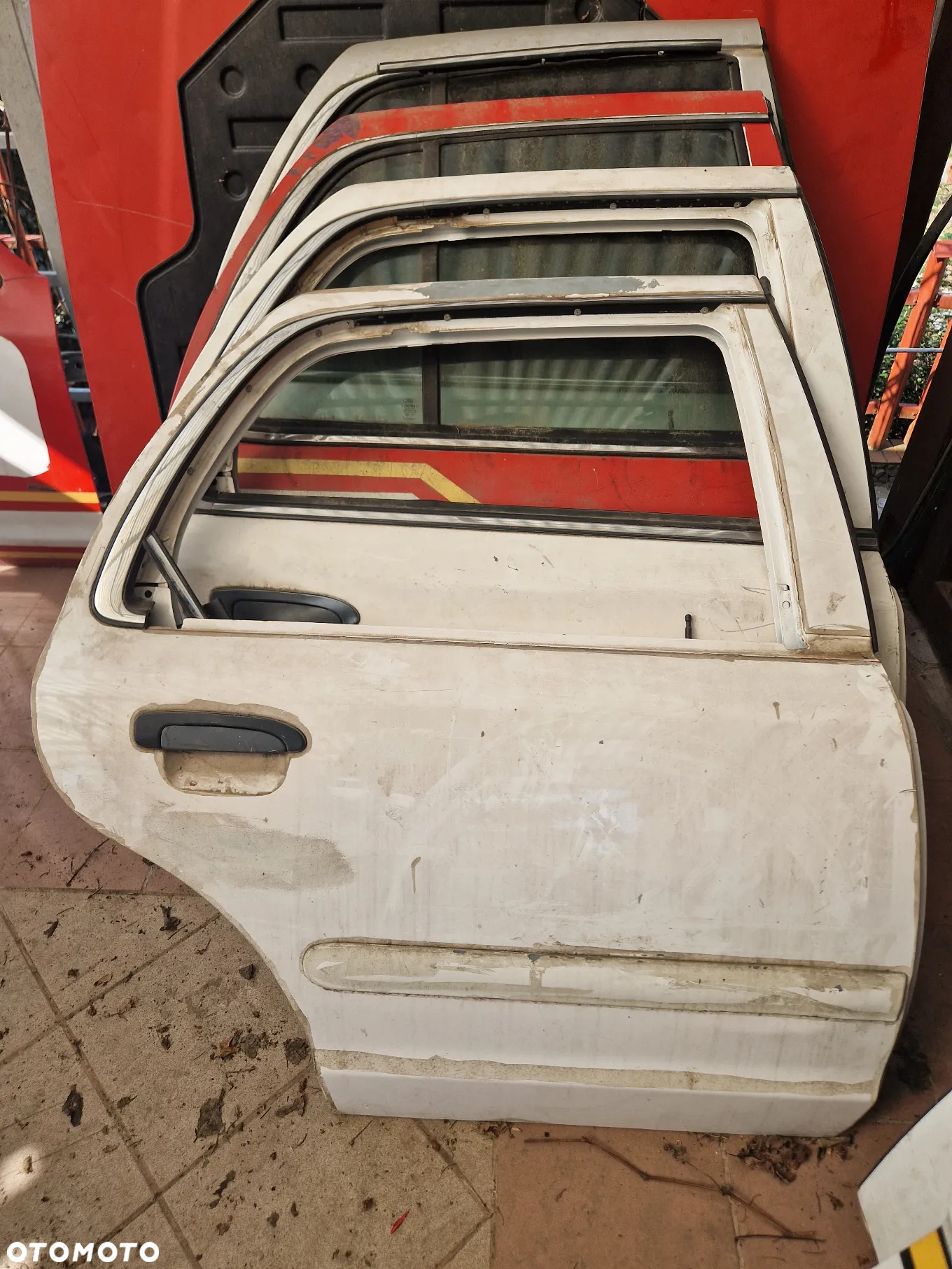 Ford Crown Victoria Drzwi Tylne - 2