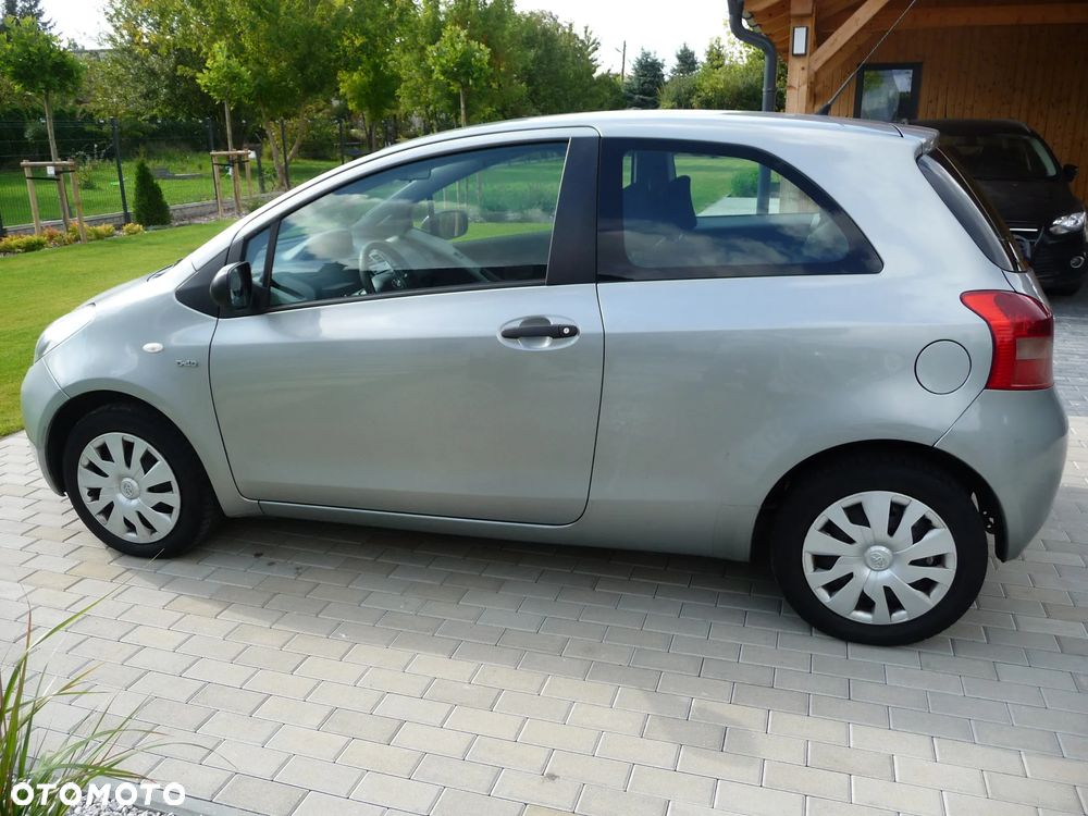 Toyota Yaris - 7