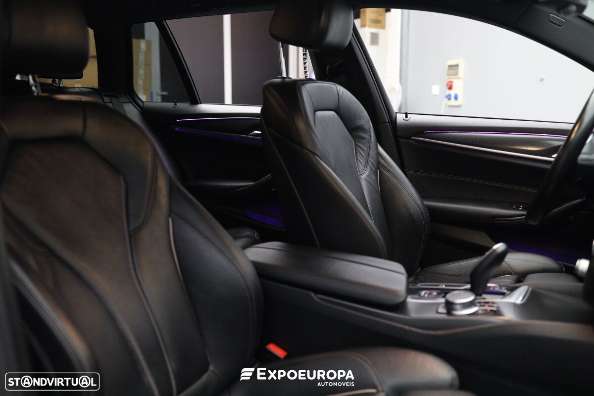 BMW 520 d Pack Desportivo M Auto - 34