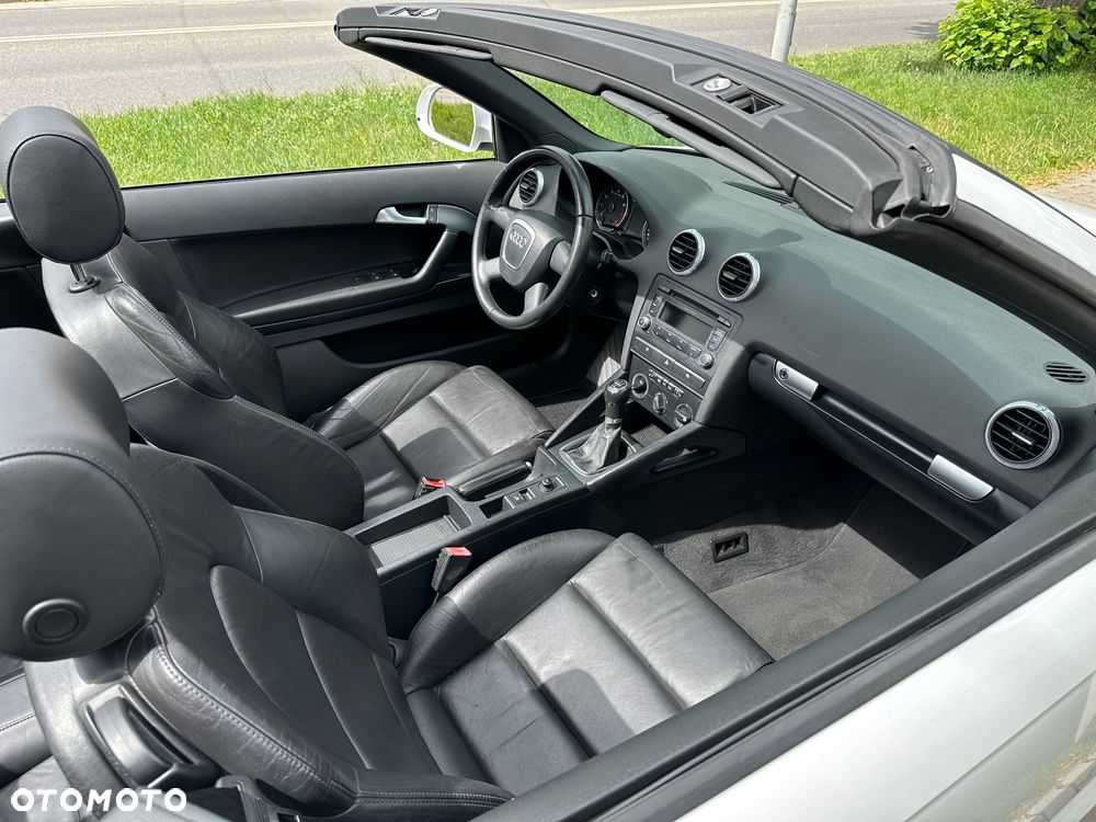Audi A3 Cabrio 1.6 Attraction - 25