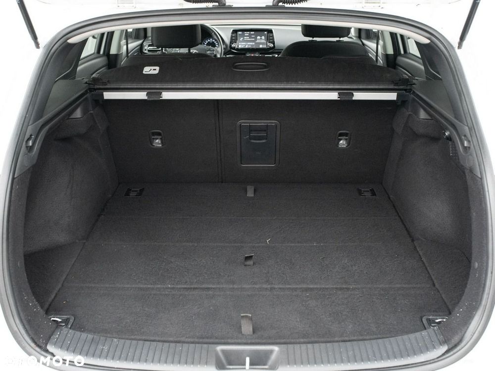 Hyundai i30 1.5 T-GDI 48V Smart - 24