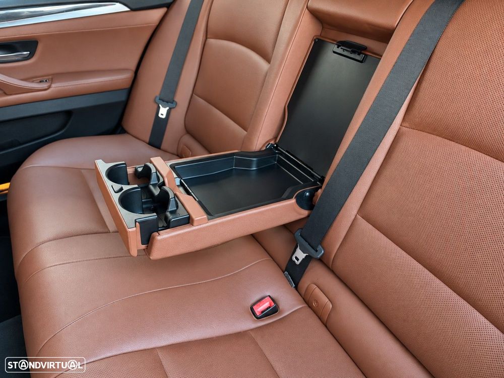 BMW 535 d xDrive Exclusive Auto - 13