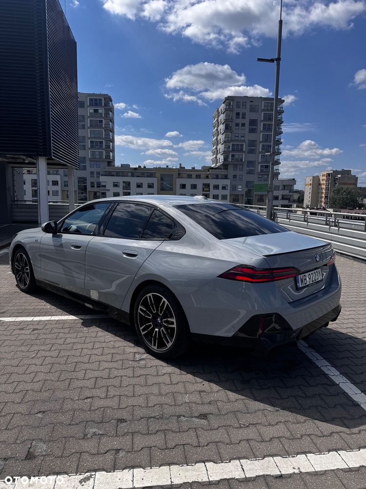 BMW Seria 5 520d xDrive mHEV - 5