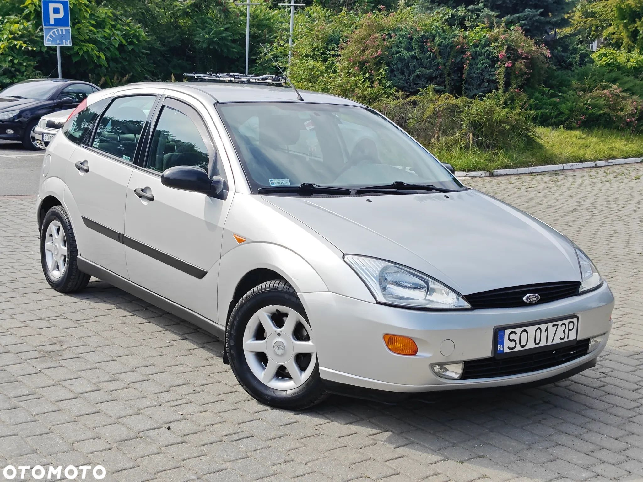 Ford Focus 1.8 Ambiente - 1