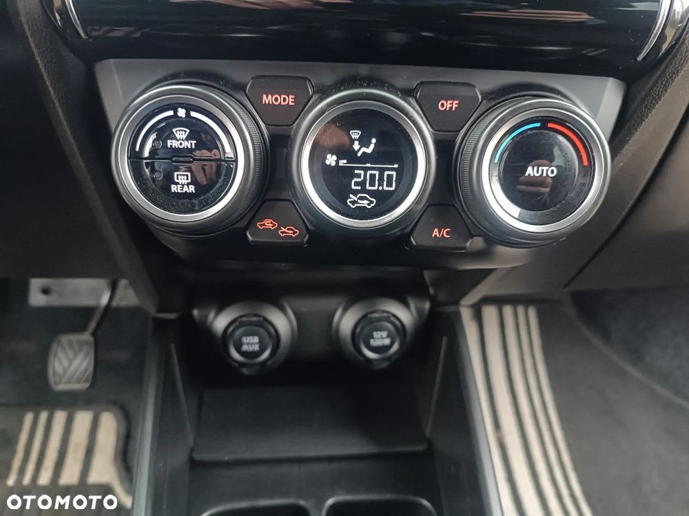 Suzuki Swift 1.0 T SVHS Elegance - 14