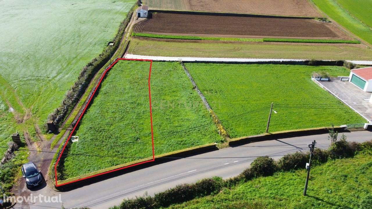 Terreno com vista Mar e Montanha para Construção - Grande imagem: 4/9