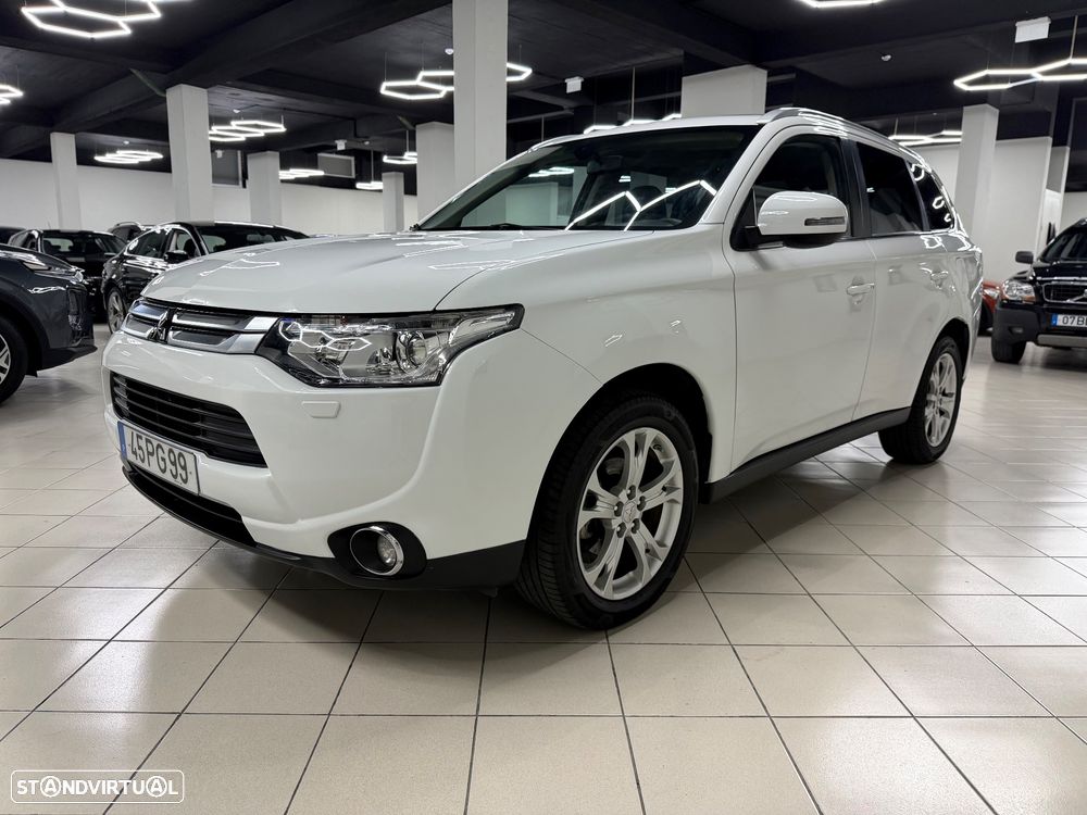 Mitsubishi Outlander 2.2 DI-D Intense - 11