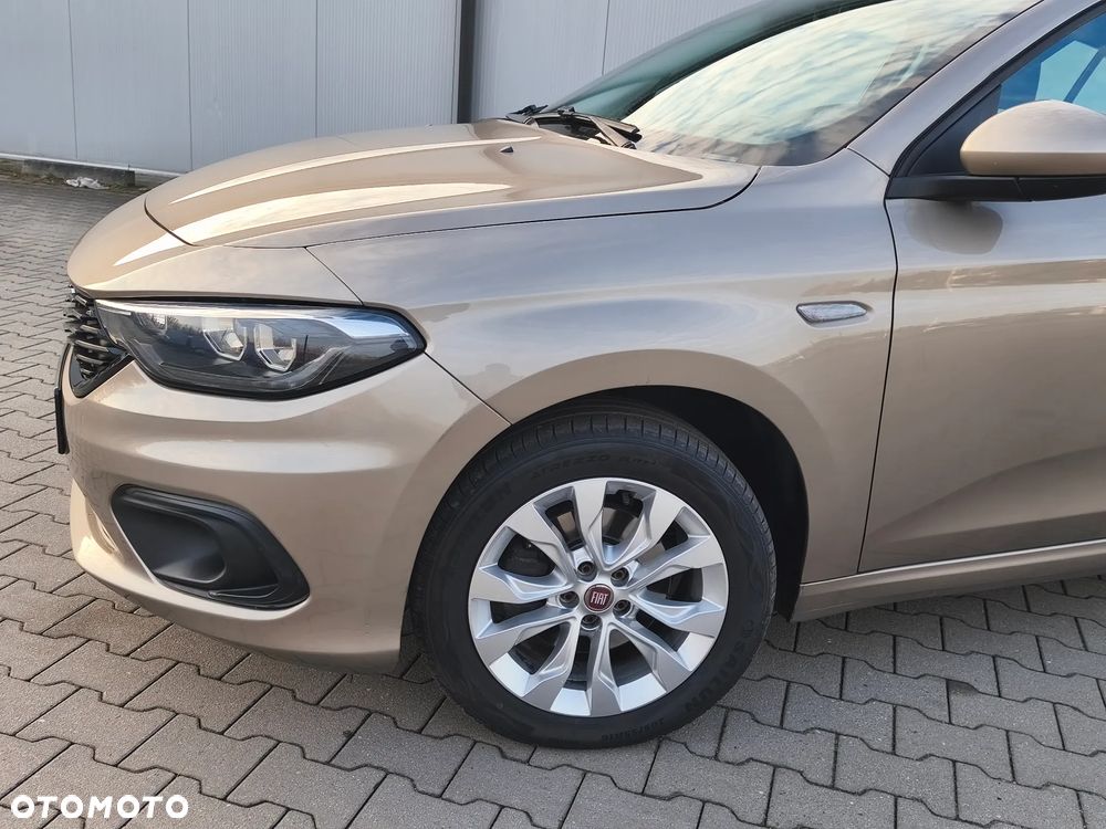 Fiat Tipo 1.4 T-Jet Lounge - 4