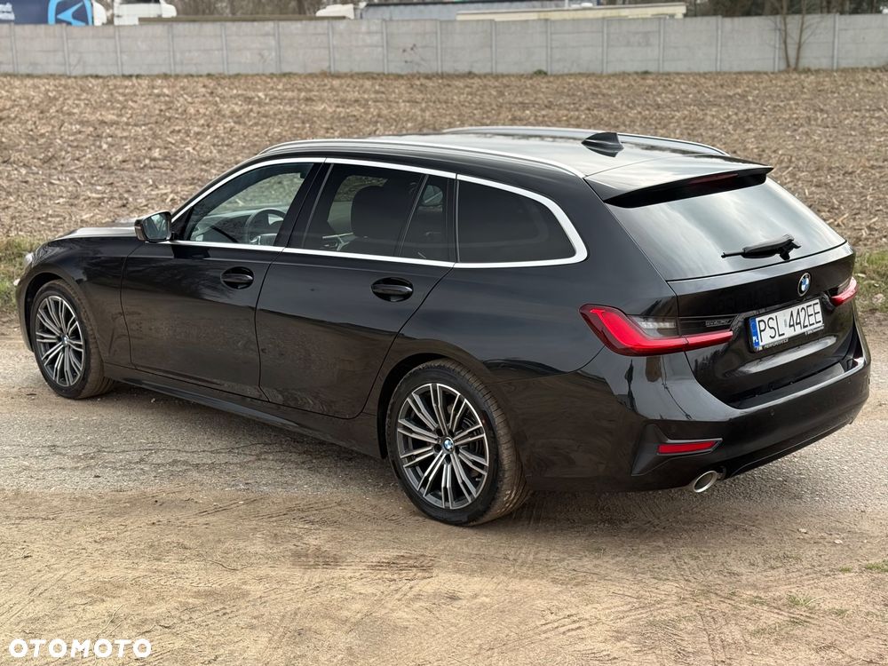 BMW Seria 3 320d - 23