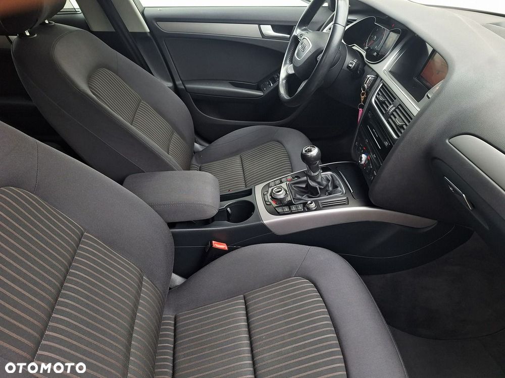 Audi A4 Allroad - 11