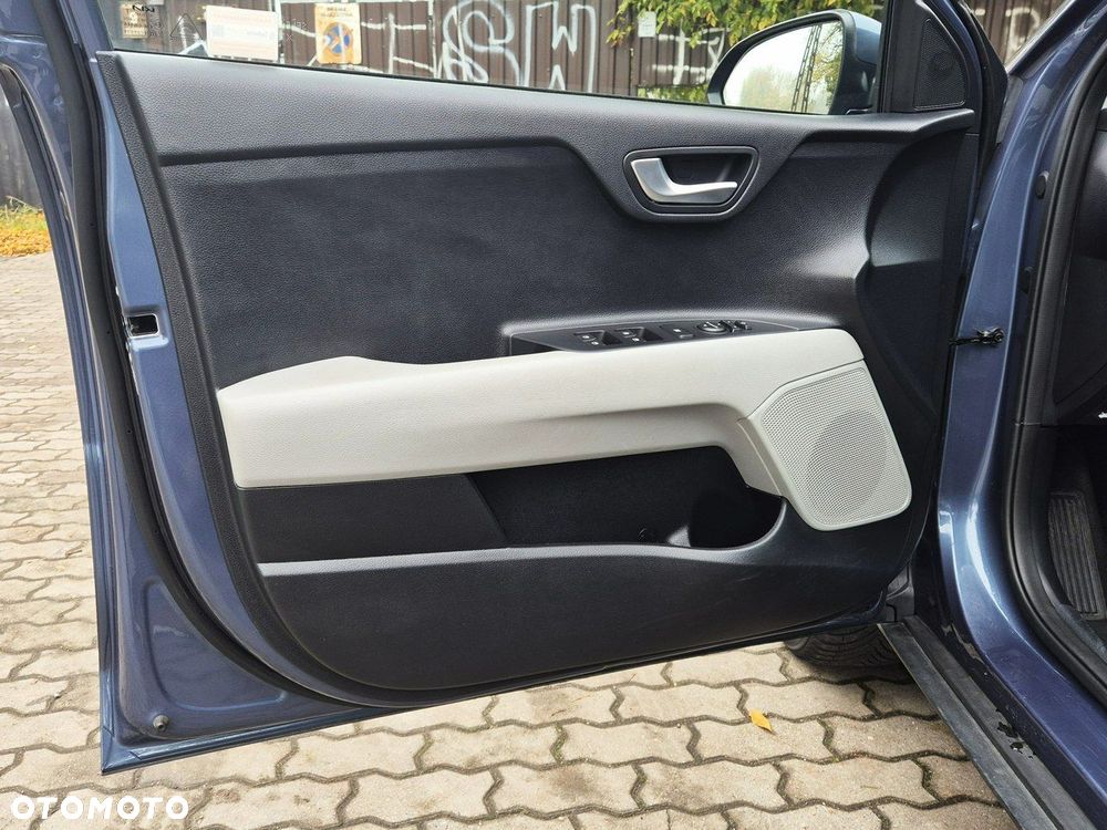 Kia Stonic 1.0 T-GDI L - 24