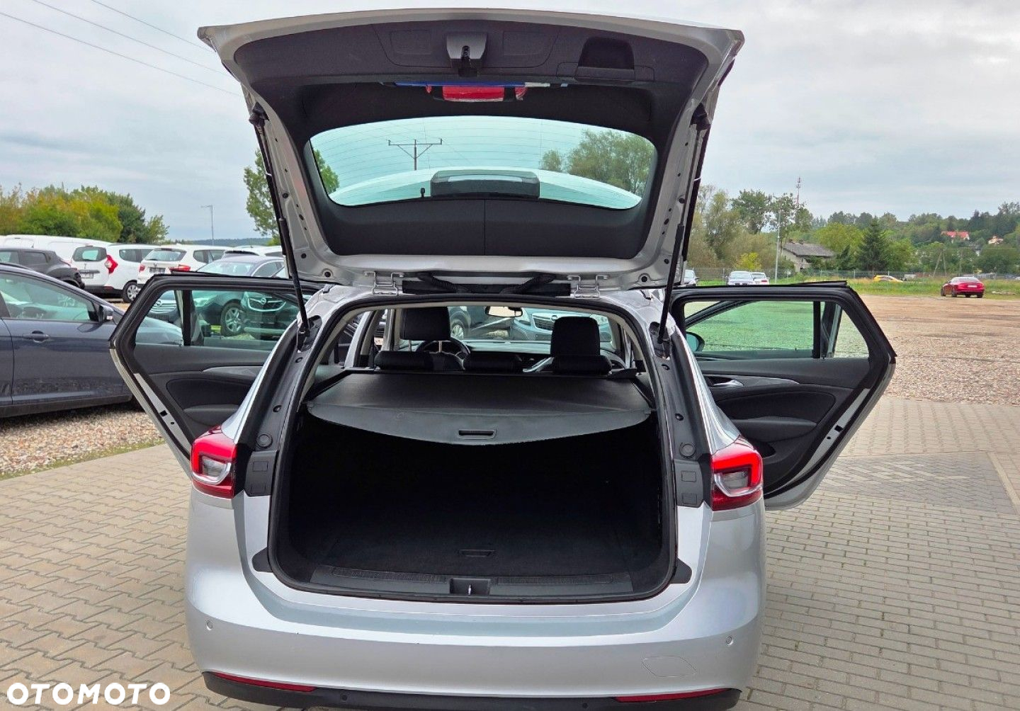 Opel Insignia - 35