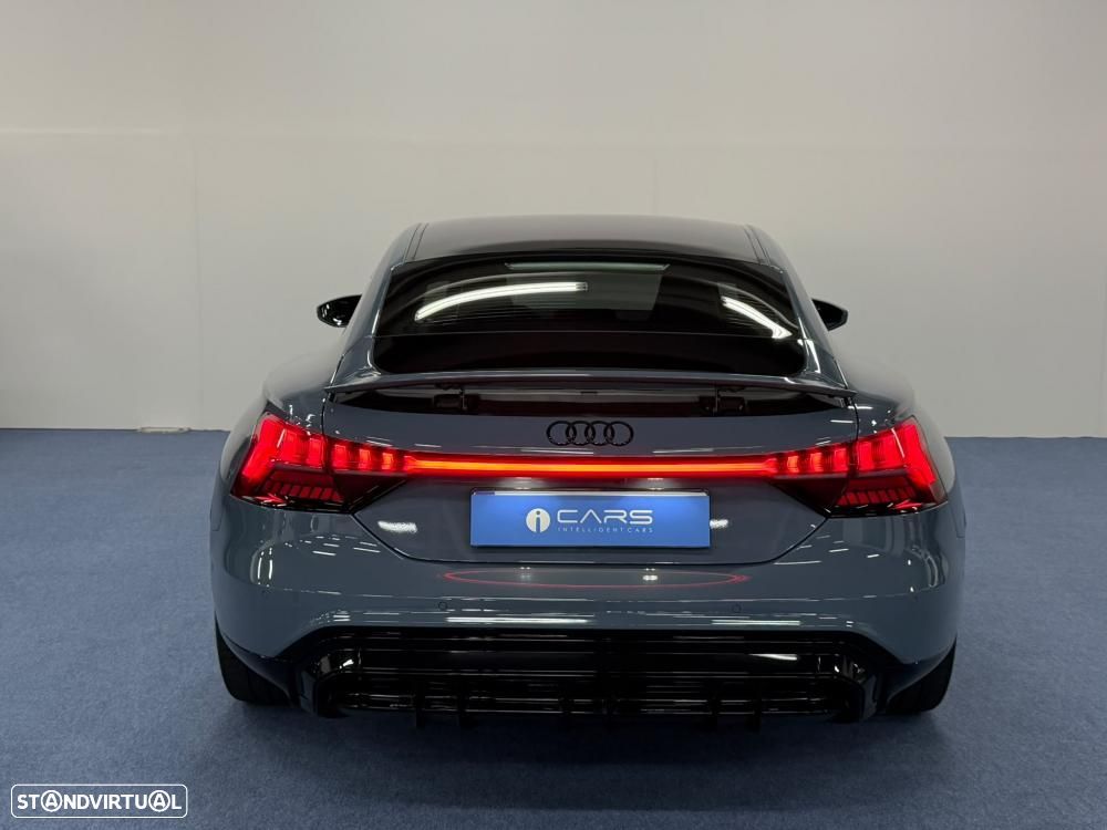 Audi e-tron GT quattro - 11