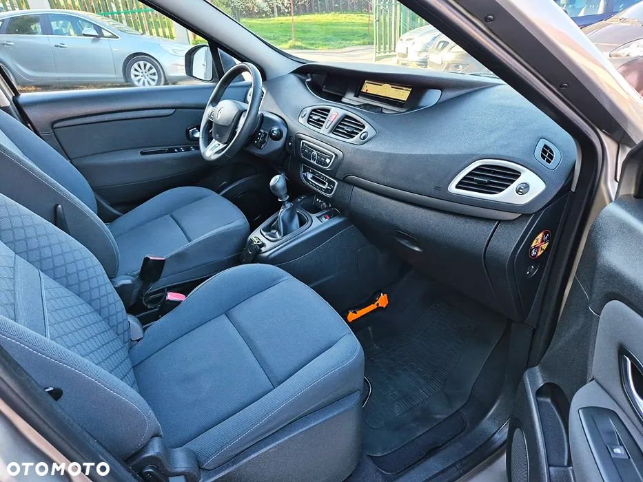 Renault Scenic 1.6 16V 110 Paris - 36